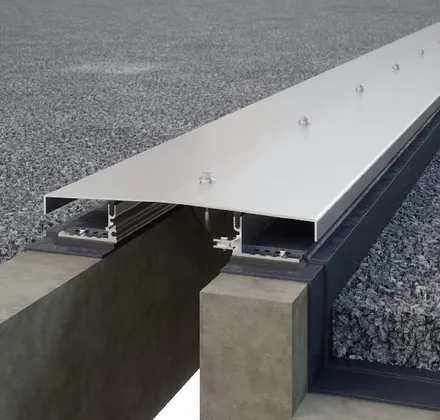 URSJ seismic roof expansion joint